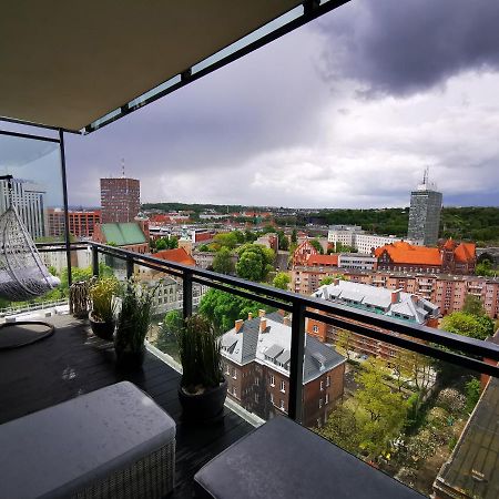Walowa Tower Apartments Гданьск Экстерьер фото