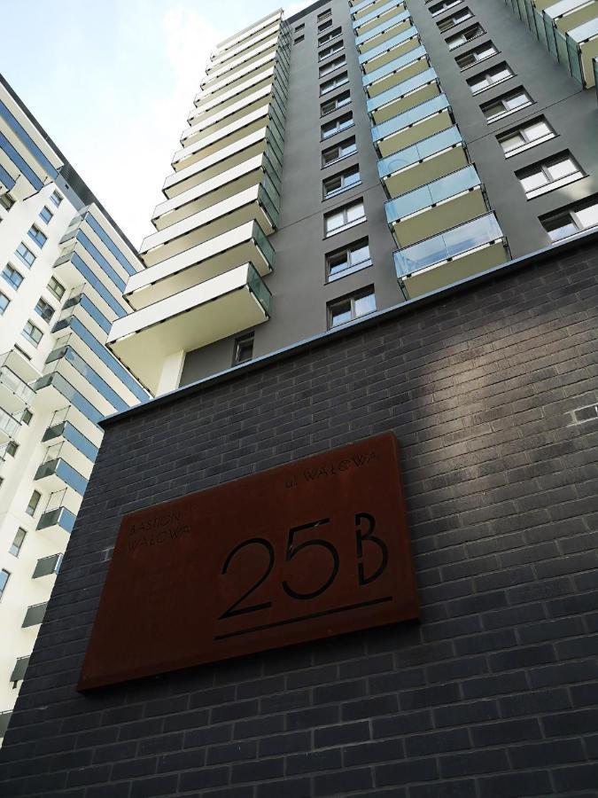 Walowa Tower Apartments Гданьск Экстерьер фото